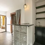 Casa Moderna Con Giardino