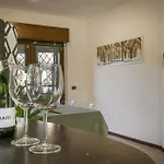 Casa Moderna Con Giardino Apartamento