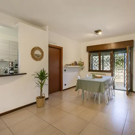 Apartment Casa Moderna Con Giardino Rome