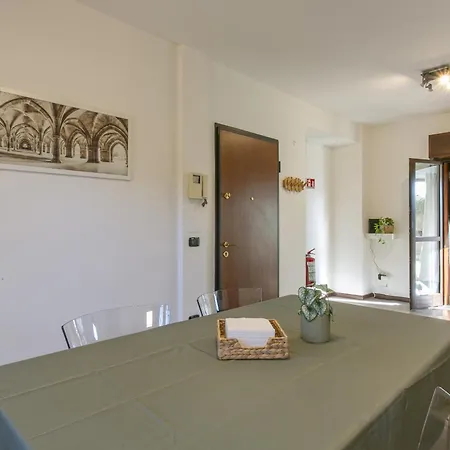 Apartment Casa Moderna Con Giardino
