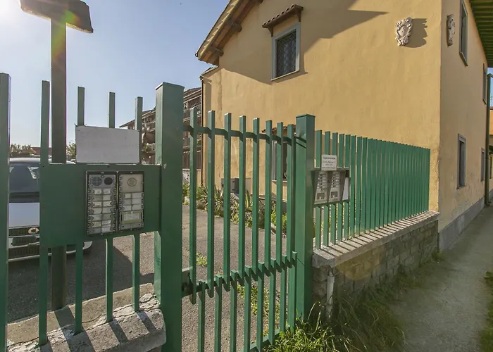 Casa Moderna Con Giardino