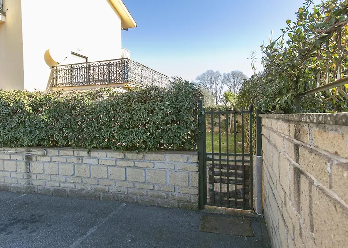 Casa Moderna Con Giardino Roma