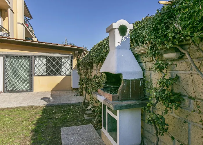 Casa Moderna Con Giardino