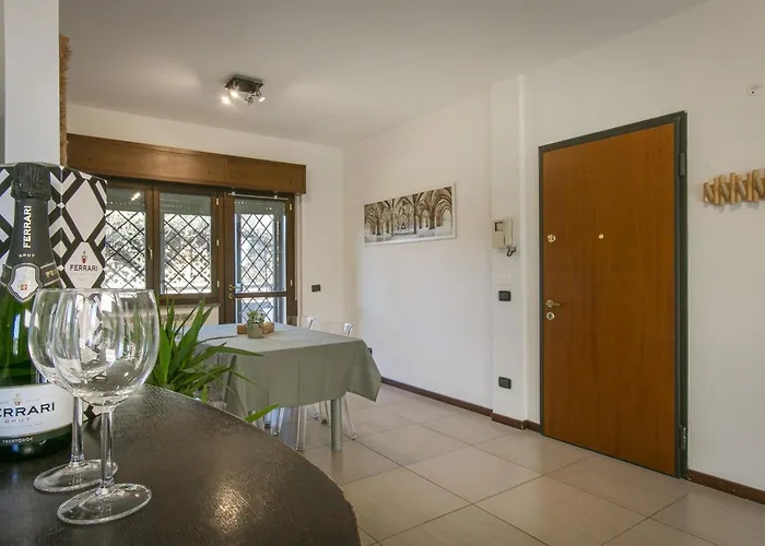 Casa Moderna Con Giardino Roma