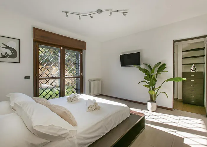 Casa Moderna Con Giardino *