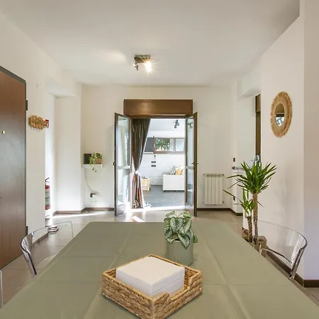 Casa Moderna Con Giardino *