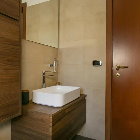 Casa Moderna Con Giardino Apartamento